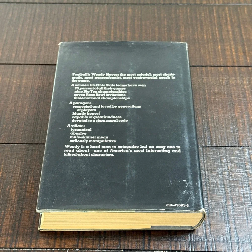 Woody Hayes and the 100-Yard War Jerry Brondfield 1974 First‎ Edition Hardcover